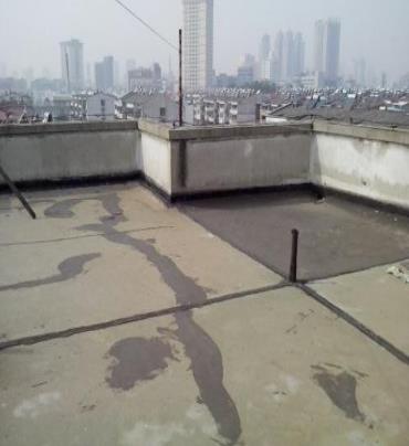 安阳漏水维修 楼顶漏水是什么原因，楼顶漏水维修方法是什么?